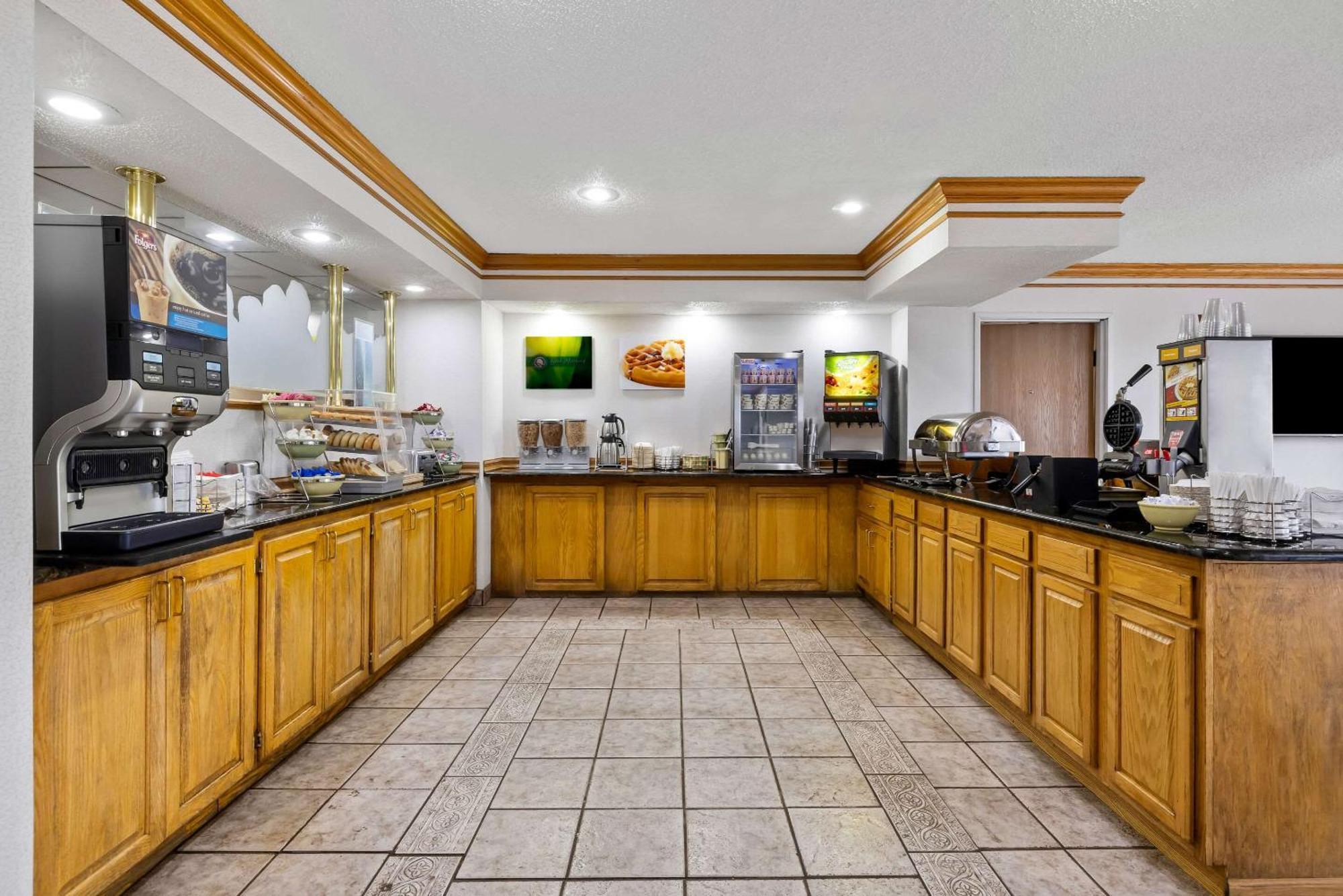 Quality Inn Near Monument Health Rapid City Hospital Ngoại thất bức ảnh